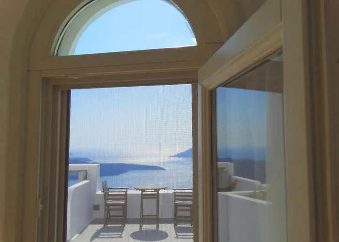 Yposkafo - - Santorini * Тира