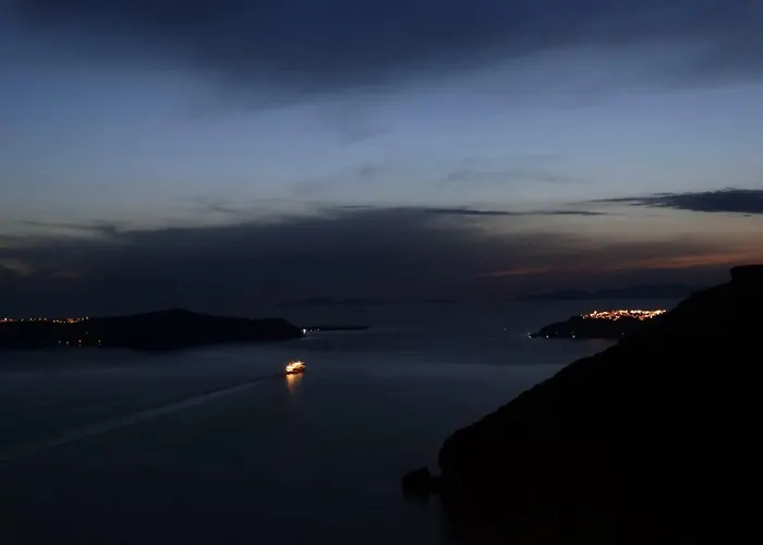 Yposkafo - - Santorini