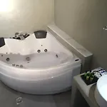 Yposkafo - - Santorini