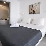 Vakantiehuis Yposkafo - - Santorini Firá