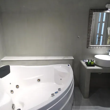 Yposkafo - - Santorini