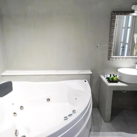 Yposkafo - - Santorini