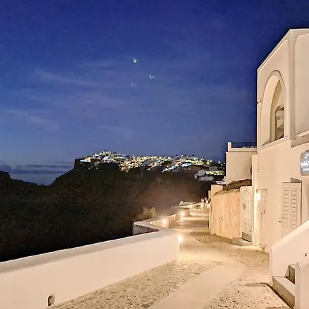 Yposkafo - - Santorini * Firá