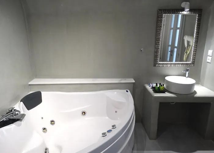 Yposkafo - - Santorini