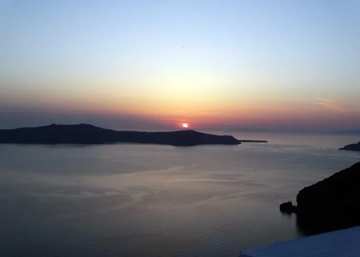 Feriehus Yposkafo - - Santorini *